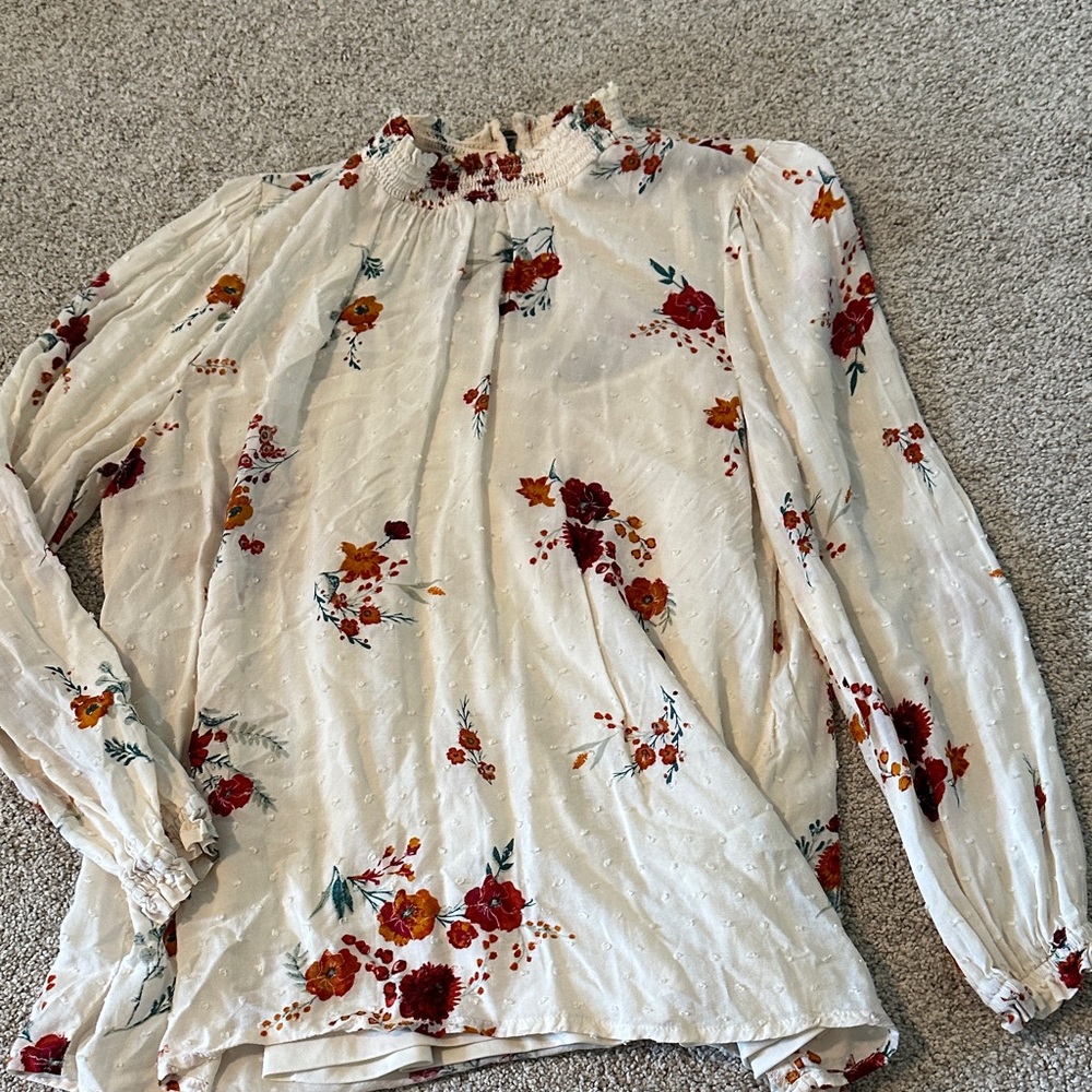 Elegant Floral Print Blouse with Long Sleeves